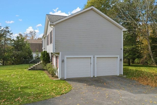 190 Winthrop St, Rehoboth, MA 02769
