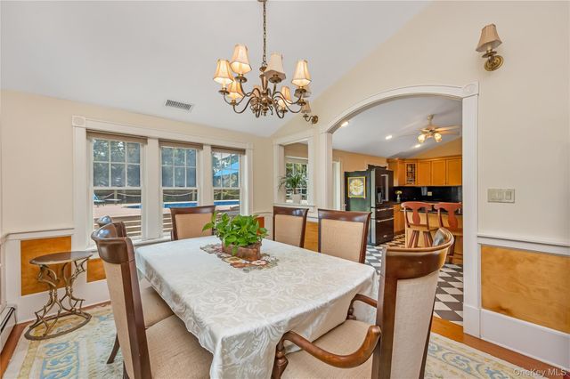 14 Danes Street, Blue Point, NY 11715