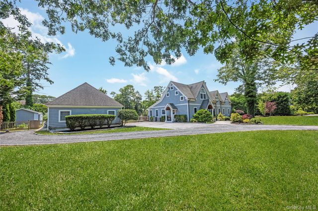 14 Danes Street, Blue Point, NY 11715
