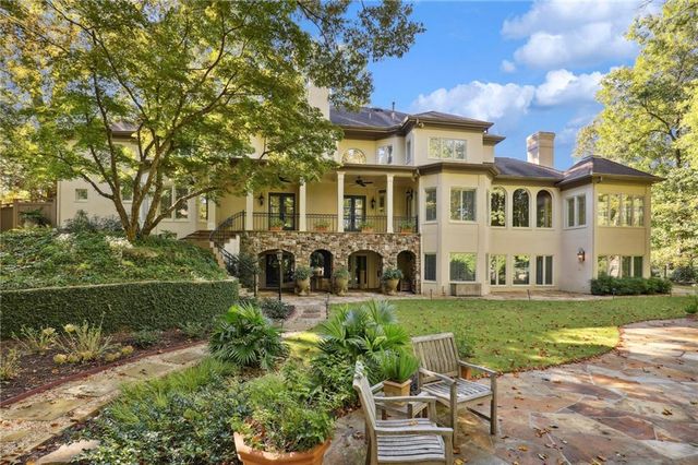 1965 W Wesley Road NW, Atlanta, GA 30327