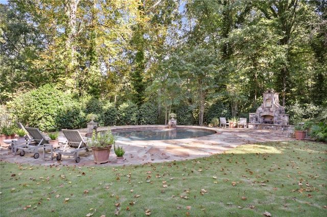1965 W Wesley Road NW, Atlanta, GA 30327