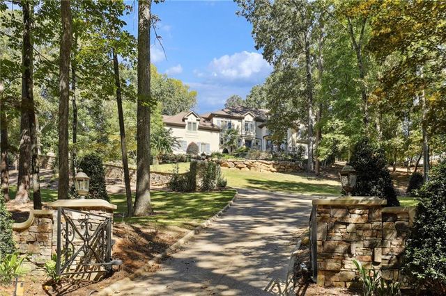 1965 W Wesley Road NW, Atlanta, GA 30327