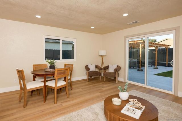10211 Saluda Ave, San Diego, CA 92126