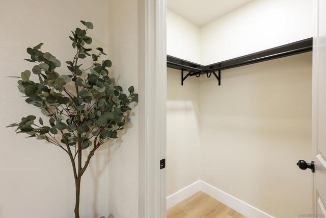 10211 Saluda Ave, San Diego, CA 92126