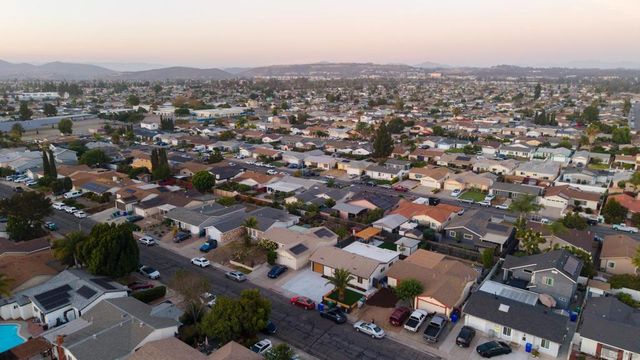 10211 Saluda Ave, San Diego, CA 92126
