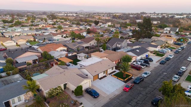 10211 Saluda Ave, San Diego, CA 92126