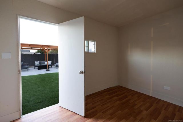 10211 Saluda Ave, San Diego, CA 92126