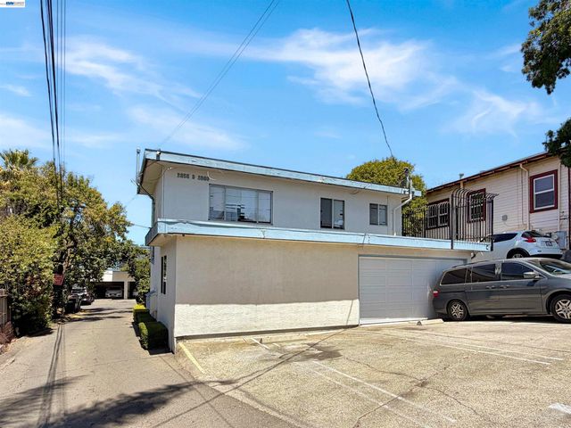 2858 Brookdale Ave, Oakland, CA 94602
