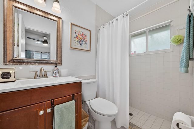516 S 13th Ct, Lantana, FL 33462