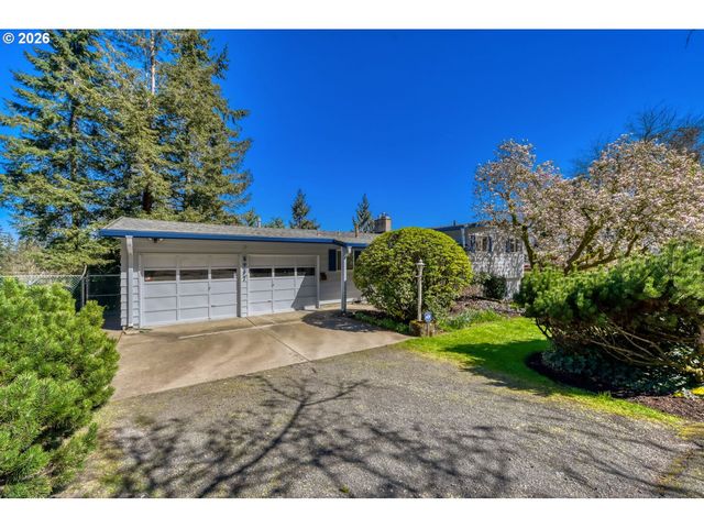 5767 TERRACE Dr, West Linn, OR 97068