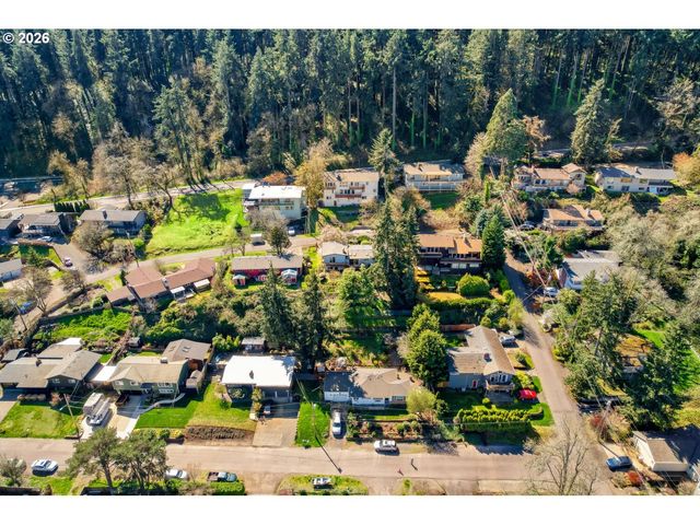 5767 TERRACE Dr, West Linn, OR 97068