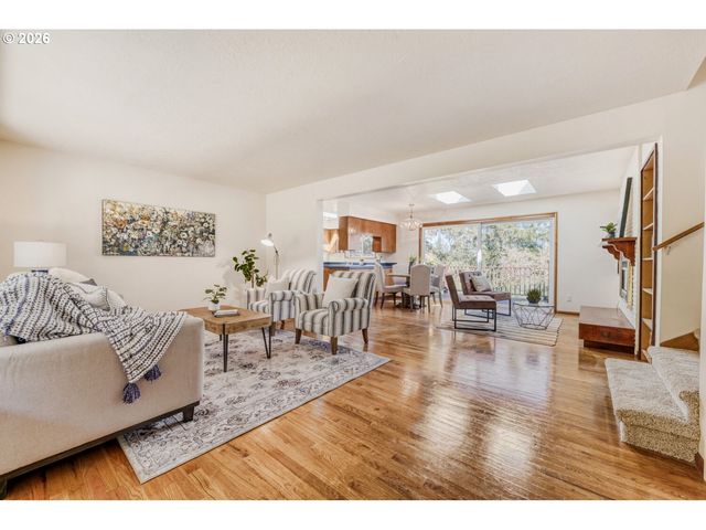 5767 TERRACE Dr, West Linn, OR 97068