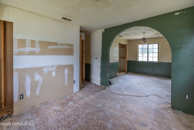 2238 STATE ROAD 16 W, Green Cove Springs, FL 32043