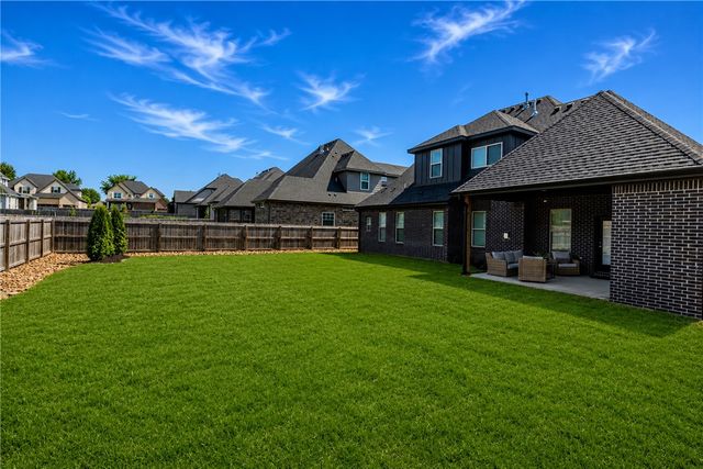 5910 SW Dryden Road, Bentonville, AR 72713
