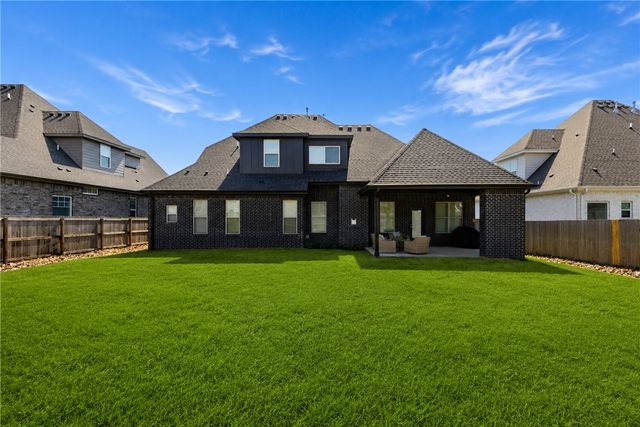 5910 SW Dryden Road, Bentonville, AR 72713