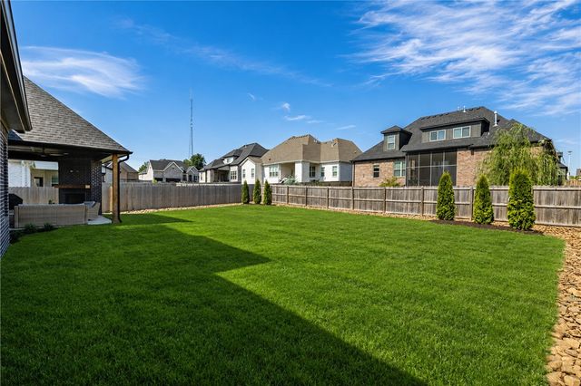 5910 SW Dryden Road, Bentonville, AR 72713