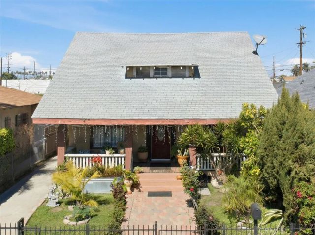 123 E 65th Street, Los Angeles, CA 90003