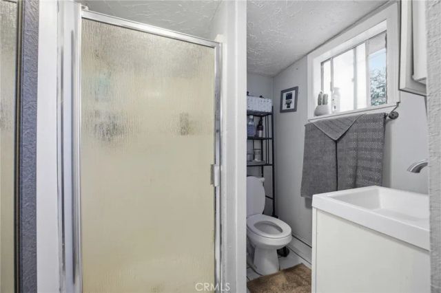 123 E 65th Street, Los Angeles, CA 90003