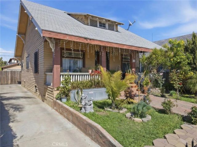 123 E 65th Street, Los Angeles, CA 90003