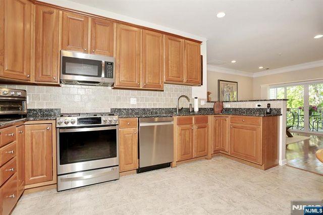 3118 Warrens Way, Wanaque, NJ 07465