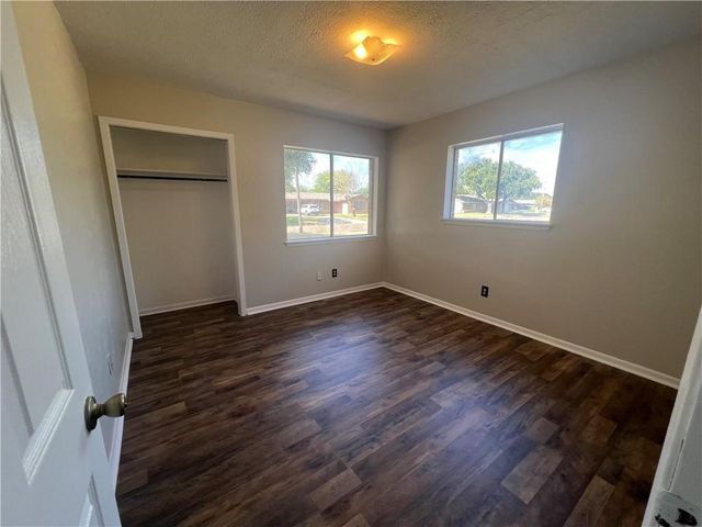 128 N Janin, Portland, TX 78374