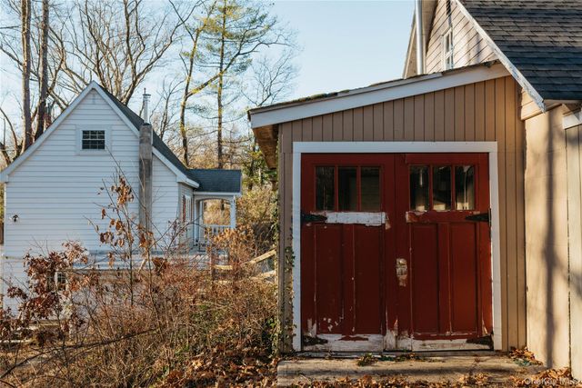 18 Mountainview Avenue, Rosendale, NY 12472