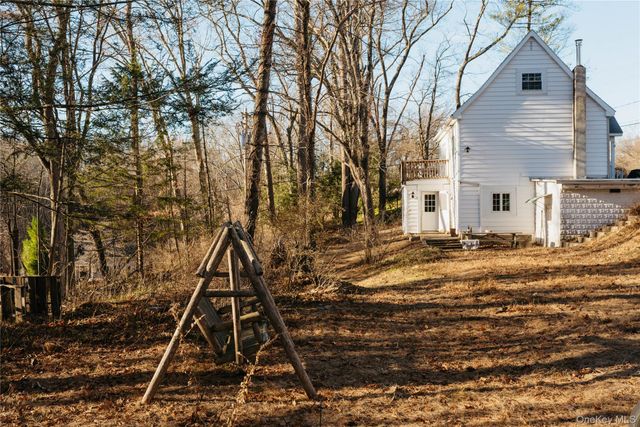 18 Mountainview Avenue, Rosendale, NY 12472