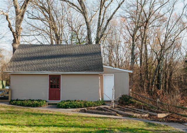 18 Mountainview Avenue, Rosendale, NY 12472