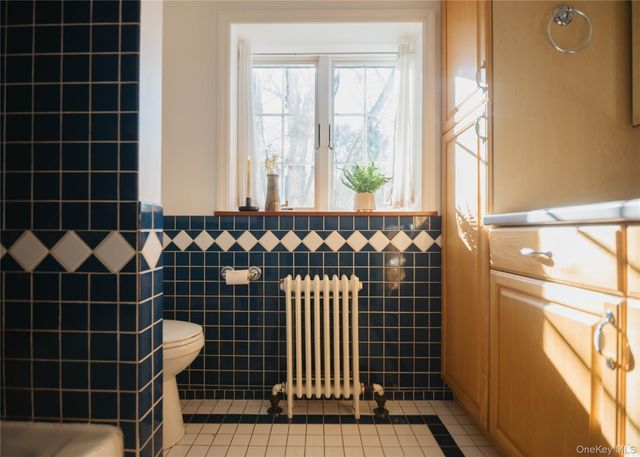 18 Mountainview Avenue, Rosendale, NY 12472