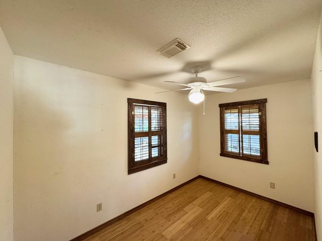 129 Dailey Road, Crockett, TX 75835