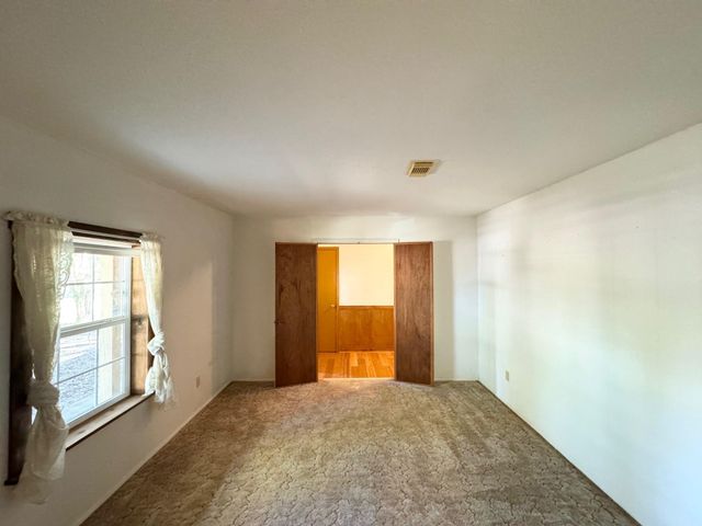 129 Dailey Road, Crockett, TX 75835