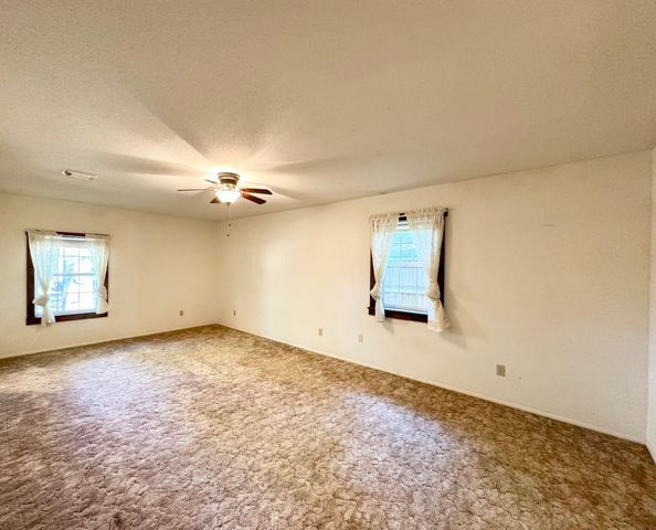 129 Dailey Road, Crockett, TX 75835