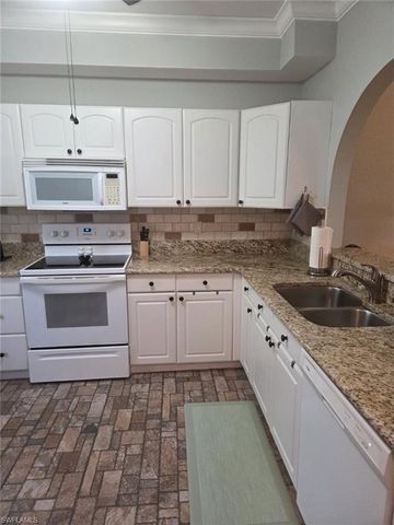 2280 Somerset Ridge DR 102, Lehigh Acres, FL 33973