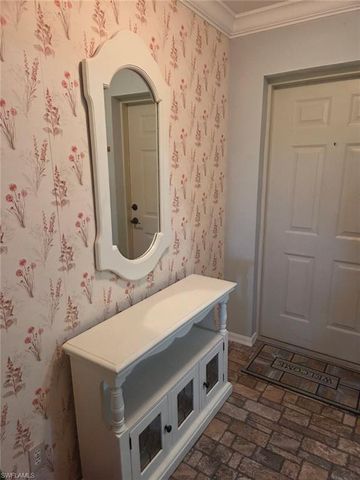 2280 Somerset Ridge DR 102, Lehigh Acres, FL 33973