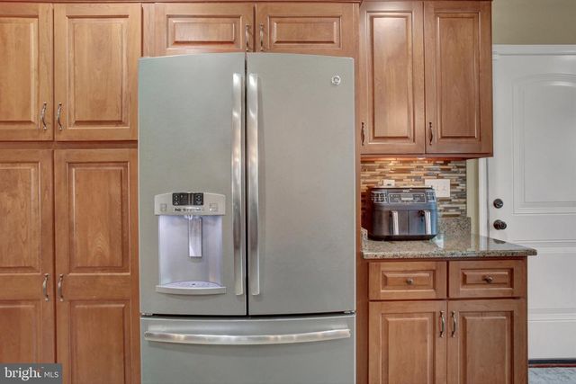 717 SOUTHWOOD DRIVE, Shippensburg, PA 17257