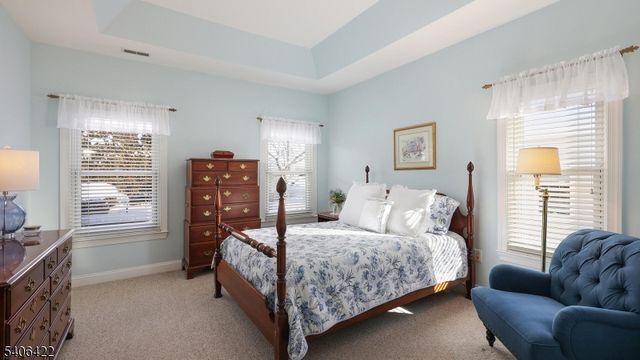 3 Vinson Dr, Raritan Twp., NJ 08822