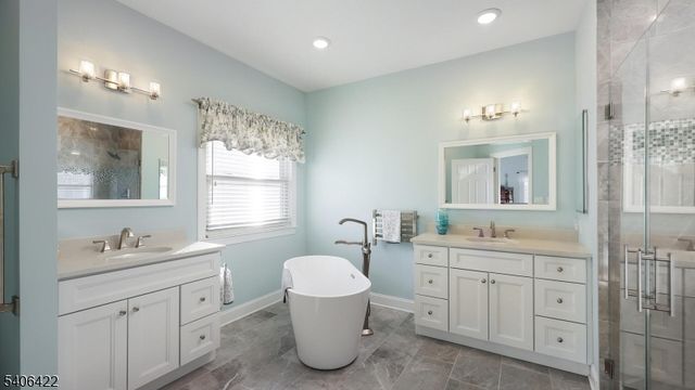 3 Vinson Dr, Raritan Twp., NJ 08822