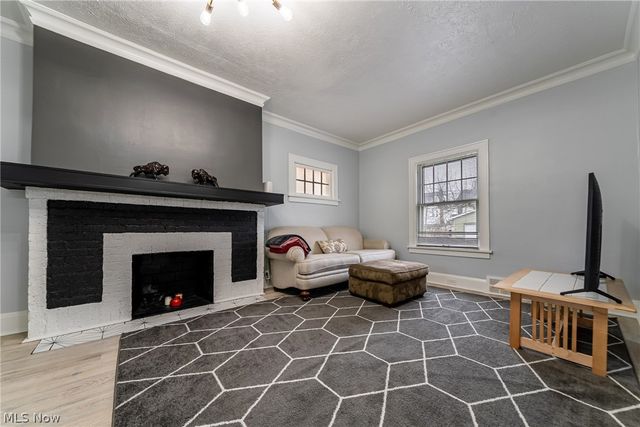 3407 Cedarbrook Road, Cleveland Heights, OH 44118