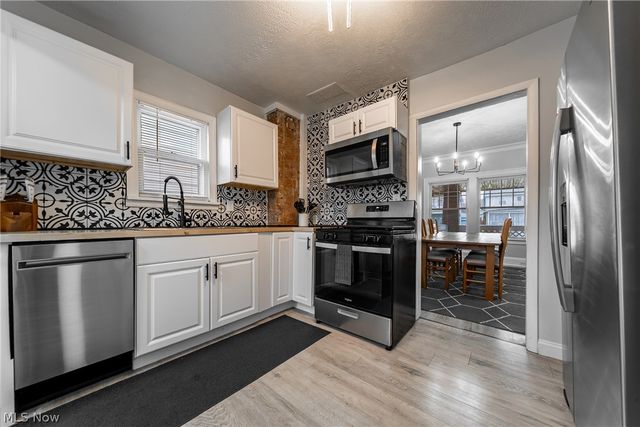 3407 Cedarbrook Road, Cleveland Heights, OH 44118