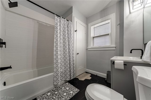 3407 Cedarbrook Road, Cleveland Heights, OH 44118