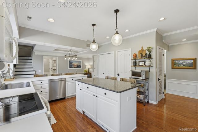 46790 W 11 Mile Road, Novi, MI 48374