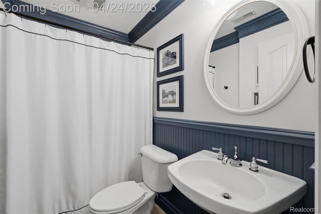 46790 W 11 Mile Road, Novi, MI 48374