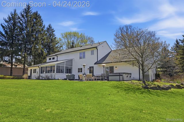 46790 W 11 Mile Road, Novi, MI 48374
