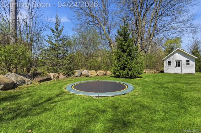 46790 W 11 Mile Road, Novi, MI 48374