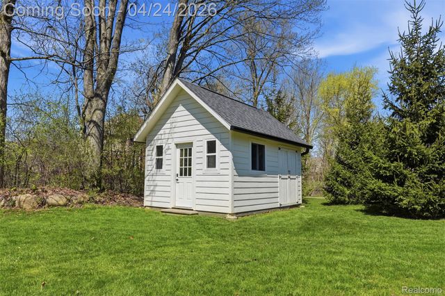46790 W 11 Mile Road, Novi, MI 48374