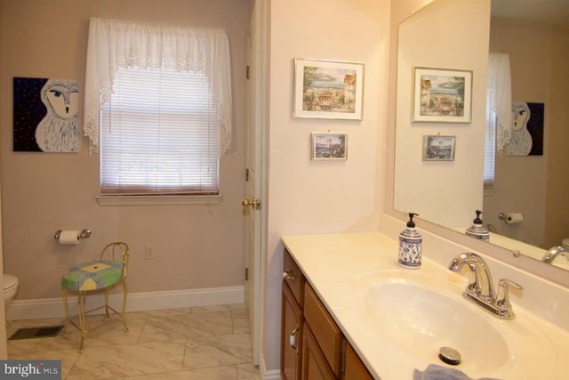 200 WALTON CT, Reading, PA 19606