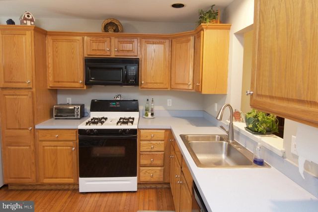 200 WALTON CT, Reading, PA 19606