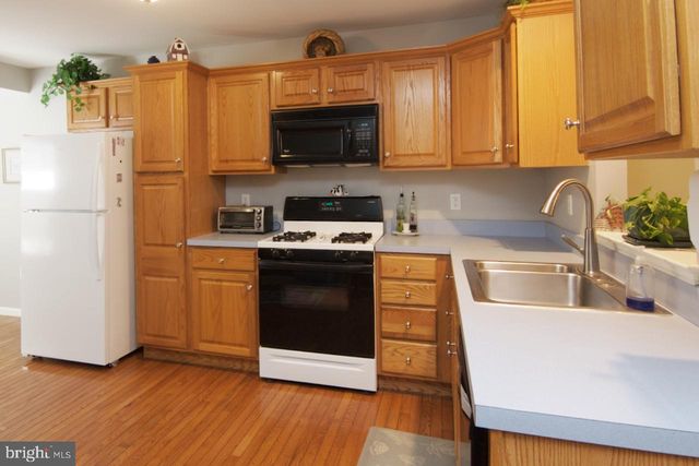 200 WALTON CT, Reading, PA 19606