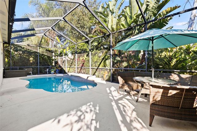 15501 MARTINMEADOW DRIVE, Lithia, FL 33547