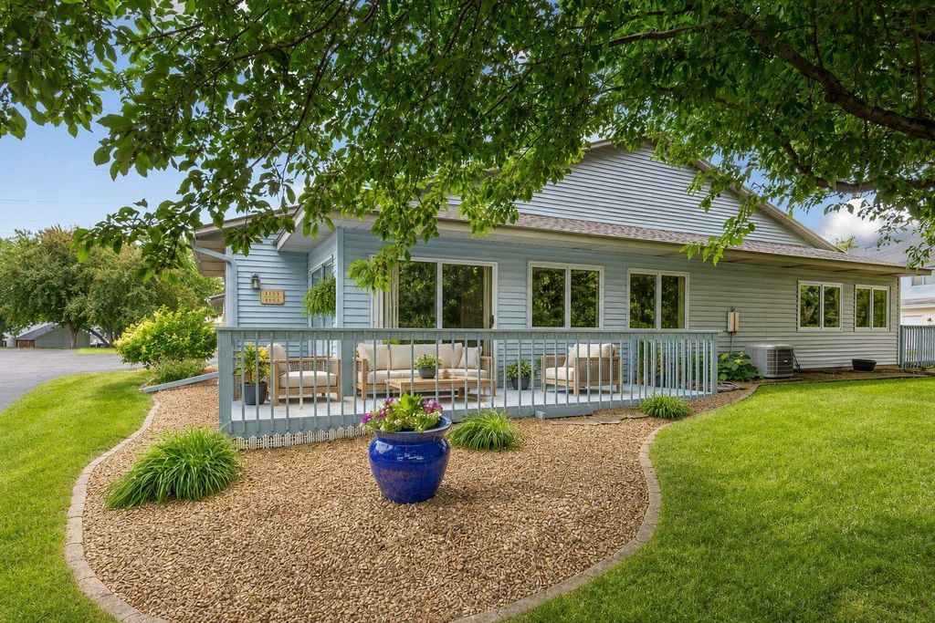 1154 Aston Circle, Burnsville, MN 55337 — photo 4